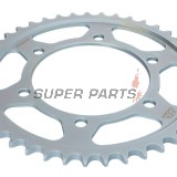 Πίσω γρανάζι -JT- JTR1876,43, 43 δόντια, ατσάλινο, Suzuki GSX-R 1000 2017-2020, GSX-R 600 2011-2019, GSX-R 750 2011-2020, GSX-S 1000 2015-2018, GSX-S 750 2017-2018, Yamaha FJ-09 847 2015-2017, FZ-07 689 2015-2017, FZ-09 850 2014-2017